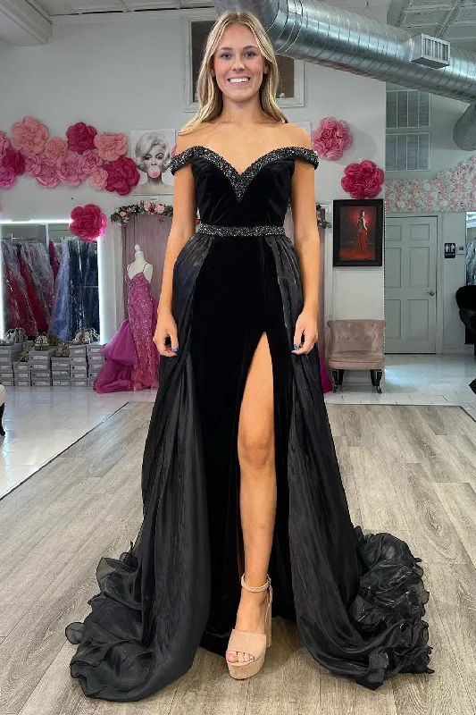 Women's Seasonal Garments Black Velvet Beaded V-Neck Long Gown with Attached Train