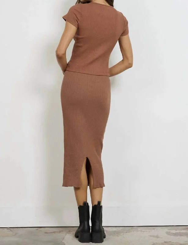 Clothing Woman Slim Skirt In Clay