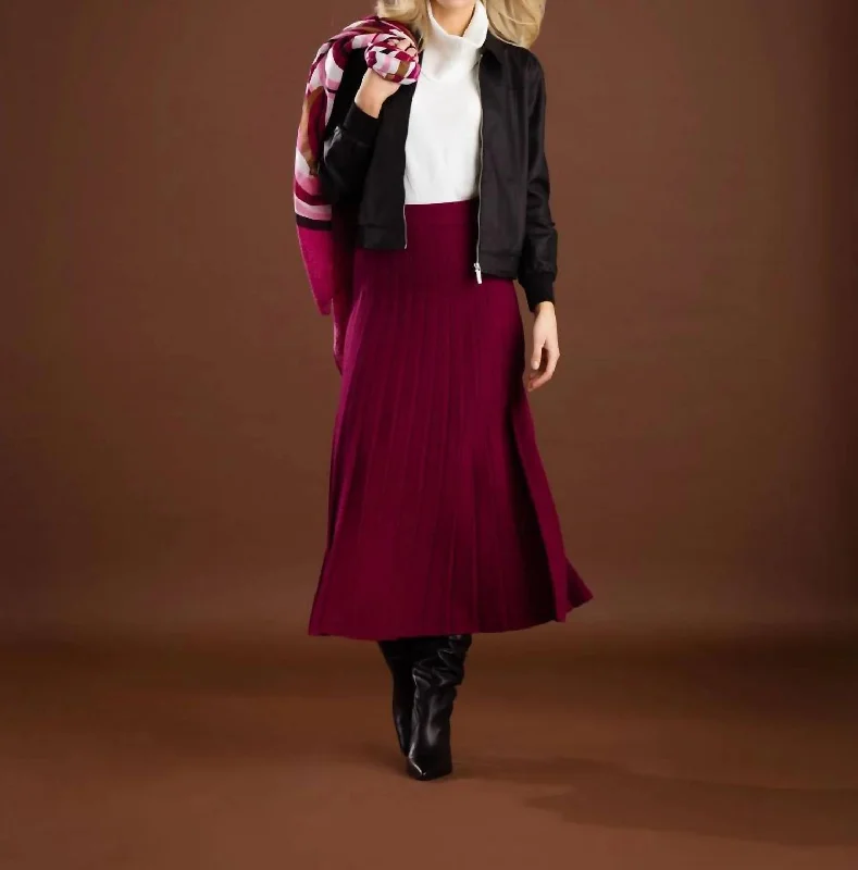 Best Online Clothing Boutiques Pleated Long Skirt In Burgundy